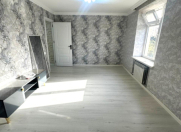 Satılır 3 otaqlı 62 m2 köhnə tikili Neftçilər m.