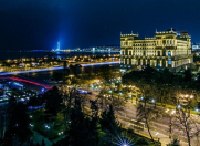 Satılır 3 otaqlı 105 m2 köhnə tikili Azadlıq meydanı