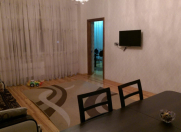 İcarəyə verilir 2 otaqlı 80 m2 köhnə tikili Həzi Aslanov m.