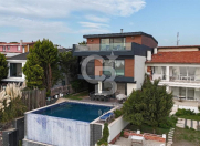 Satılır 7 otaqlı 500 m2 villa Türkiyə