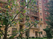 Satılır 4 otaqlı 180 m2 yeni tikili Gənclik m.