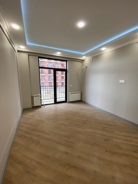 Satılır 2 otaqlı 87.5 m2 yeni tikili 7 mkr