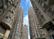 Satılır 2 otaqlı 100 m2 yeni tikili Şah İsmayıl Xətai m.