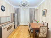 Satılır 2 otaqlı 60 m2 köhnə tikili Əhmədli m.