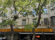 Satılır 2 otaqlı 65 m2 köhnə tikili Elmlər Akademiyası m.