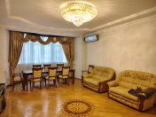 İcarəyə verilir 4 otaqlı 180 m2 yeni tikili Nəriman Nərimanov m.