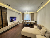 Satılır 3 otaqlı 135 m2 yeni tikili Ağ şəhər