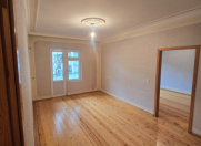 Satılır 5 otaqlı 110 m2 köhnə tikili Yeni Yasamal