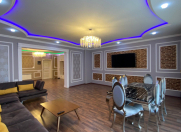 Satılır 5 otaqlı 286 m2 yeni tikili 8 Noyabr m.