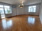 Satılır 4 otaqlı 220 m2 yeni tikili Elmlər Akademiyası m.