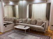 İcarəyə verilir 3 otaqlı 80 m2 köhnə tikili Heydər Əliyev Mərkəzi