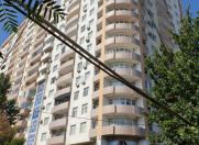 Satılır 3 otaqlı 130 m2 yeni tikili Nizami m.