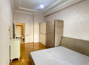 Satılır 2 otaqlı 60 m2 yeni tikili 8 Noyabr m.