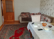 Satılır 3 otaqlı 90 m2 köhnə tikili Yasamal r.