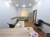 İcarəyə verilir 2 otaqlı 70 m2 ofis Elmlər Akademiyası m.