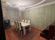 İcarəyə verilir 3 otaqlı 100 m2 köhnə tikili Dərnəgül m.