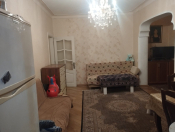 Satılır 2 otaqlı 40 m2 köhnə tikili Şah İsmayıl Xətai m.