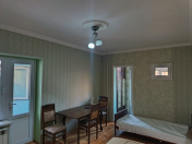 Satılır 2 otaqlı 45 m2 köhnə tikili Y.Günəşli