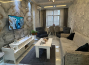 İcarəyə verilir 3 otaqlı 130 m2 yeni tikili Elmlər Akademiyası m.