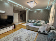 Satılır 7 otaqlı 240 m2 villa Badamdar
