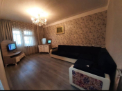 Satılır 2 otaqlı 65 m2 köhnə tikili Sərhədçi İdman kompleksi