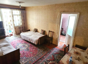 Satılır 2 otaqlı 55 m2 köhnə tikili Xalqlar Dostluğu m.