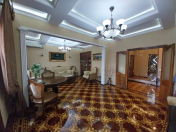 Satılır 4 otaqlı 110 m2 köhnə tikili Xalqlar Dostluğu m.