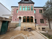 Satılır 7 otaqlı 450 m2 villa 6 mkr