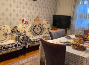 Satılır 2 otaqlı 61 m2 köhnə tikili Nizami m.