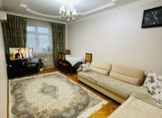 Satılır 2 otaqlı 65 m2 köhnə tikili Əhmədli m.