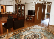 Satılır 4 otaqlı 120 m2 köhnə tikili Nərimanov r.