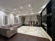 Satılır 3 otaqlı 142 m2 yeni tikili Şah İsmayıl Xətai m.