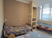 İcarəyə verilir 5 otaqlı 160 m2 köhnə tikili 8 Noyabr m.