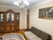 Satılır 4 otaqlı 120 m2 köhnə tikili Nəriman Nərimanov m.