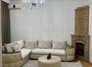 İcarəyə verilir 3 otaqlı 110 m2 köhnə tikili Sahil m.