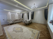 Satılır 5 otaqlı 125 m2 köhnə tikili Neftçilər m.