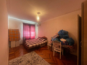 Satılır 1 otaqlı 45 m2 köhnə tikili Qara Qarayev m.