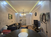 Satılır 4 otaqlı 120 m2 köhnə tikili Suraxanı r.