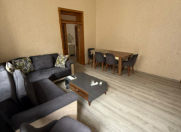 İcarəyə verilir 3 otaqlı 83 m2 köhnə tikili Sahil m.