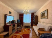 Satılır 3 otaqlı 100 m2 köhnə tikili 28 May m.