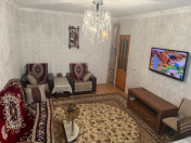 Satılır 3 otaqlı 70 m2 köhnə tikili Həzi Aslanov m.