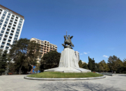 Satılır 3 otaqlı 80 m2 köhnə tikili Gənclik m.