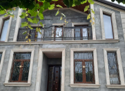 Satılır 5 otaqlı 180 m2 həyət evi Sabunçu r.