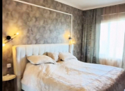 Satılır 4 otaqlı 110 m2 köhnə tikili Nizami r.