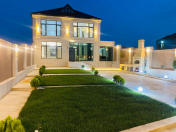 Satılır 6 otaqlı 300 m2 həyət evi Saray