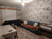 Satılır 4 otaqlı 95 m2 köhnə tikili Xalqlar Dostluğu m.