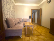 Satılır 3 otaqlı 75 m2 köhnə tikili Nizami r.