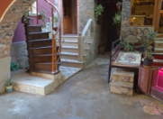 Satılır 7 otaqlı 210 m2 həyət evi Koroğlu m.