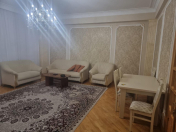 İcarəyə verilir 3 otaqlı 130 m2 yeni tikili 8 Noyabr m.