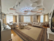 Satılır 4 otaqlı 215 m2 yeni tikili Gənclik m.